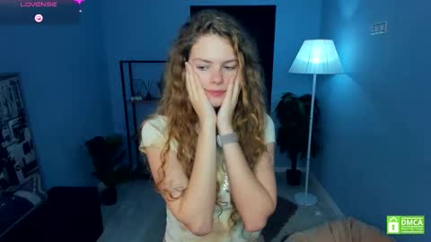 Natalie online show from December 15, 5:14 am