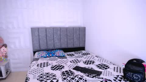 Snapshot of nataly_mcry chatting on February 19, 5:38 pm NATALY online show from February 19, 5:38 pm