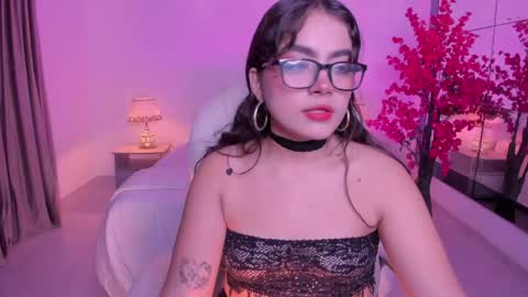 Natasha aniston1 online show from April 23, 3:47 am