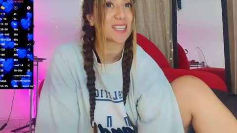 Natasha  online show from May 5, 12:50 am