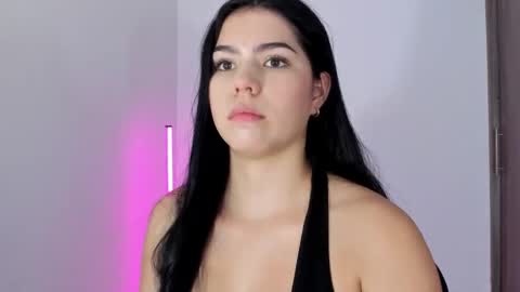 Snapshot of natasha_su chatting on September 17, 3:21 am Natalia online show from September 17, 3:21 am