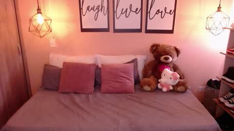 Nat online show from November 18, 12:52 pm