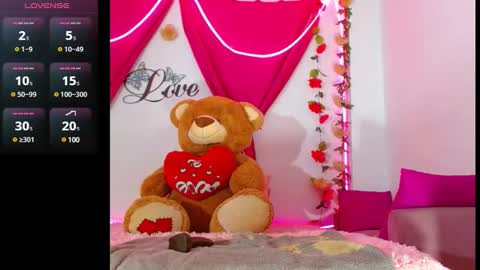 NatashaKissess   online show from February 25, 5:40 pm