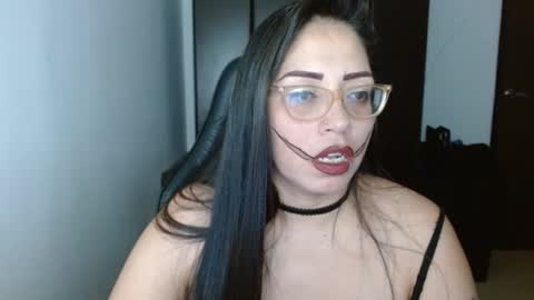 Natasha Smithe  online show from February 6, 2:11 am