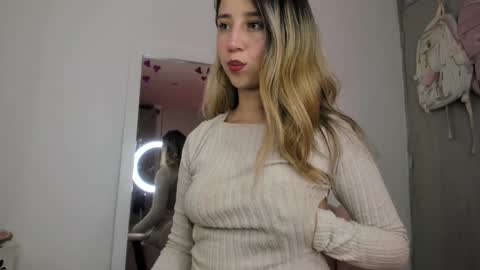 Natasha Independent model online show from January 10, 5:15 am