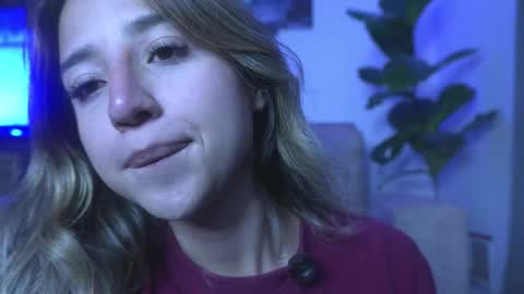 Natasha Independent model online show from November 13, 5:32 am