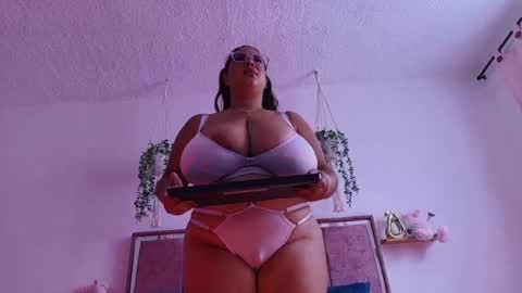 nathalia_correa online show from June 4, 3:40 pm