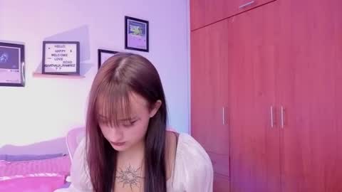 Nathalia Ramirez online show from March 28, 2:57 am