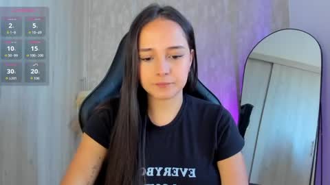 nathalyxx_ online show from April 14, 2:20 pm