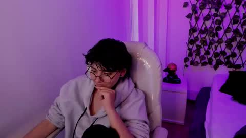 nathalyy_ds online show from February 1, 7:11 pm