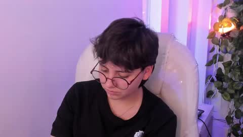 nathalyy_ds online show from April 18, 7:58 pm