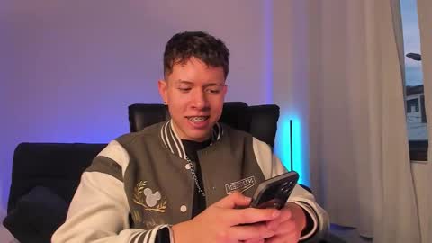 Nathan online show from September 28, 10:52 pm