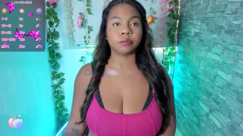 Naty online show from October 8, 9:10 pm