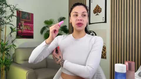 NATTY FIERROS online show from October 8, 5:30 pm