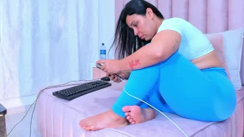 Sophia online show from April 13, 9:08 pm