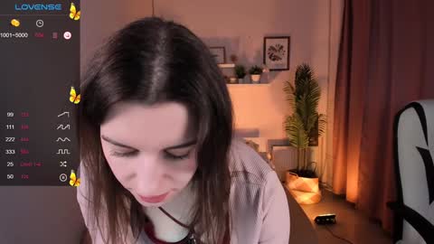 Snapshot of naturelly chatting on February 7, 6:13 pm Melisa  FOLLOW ME  online show from February 7, 6:13 pm