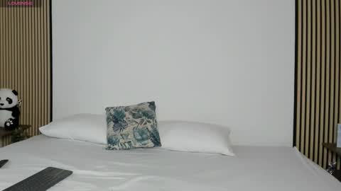 Snapshot of naty_model25 chatting on October 16, 9:13 pm naty_model25 online show from October 16, 9:13 pm