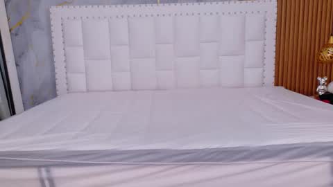 SASHA  online show from February 4, 6:50 am