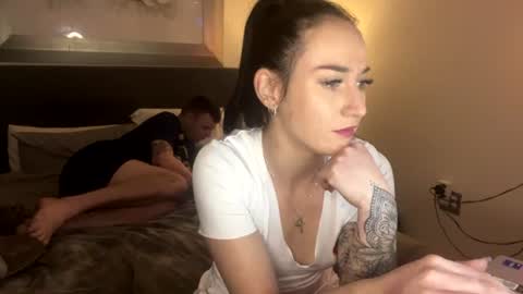 naughtycoupleweare online show from August 5, 1:02 am