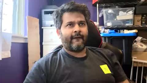 sakhtlaundaz online show from April 21, 9:00 pm