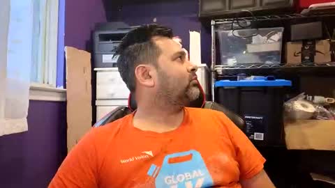 sakhtlaundaz online show from February 11, 9:51 pm