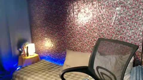 naughtyfuck_boy online show from December 3, 3:34 pm