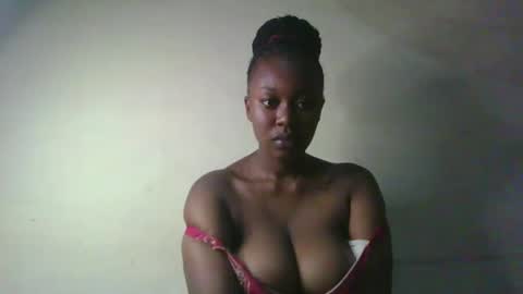 Shee online show from February 11, 9:29 pm