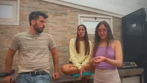 ANDREA STEPH  MIKE online show from September 19, 8:51 am