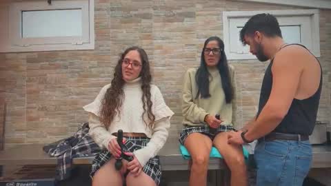 ANDREA STEPH  MIKE online show from September 29, 8:35 am