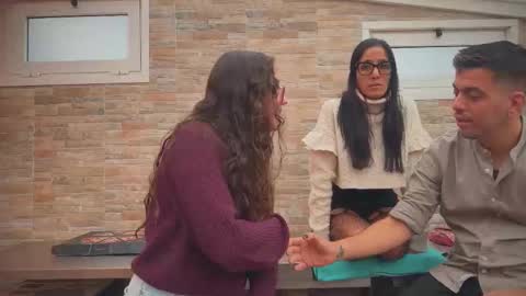 ANDREA STEPH  MIKE online show from October 10, 9:26 am