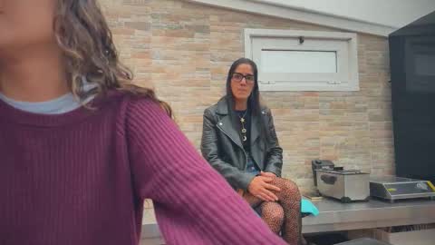 ANDREA STEPH  MIKE online show from October 8, 9:04 am