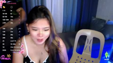 naughtymorenagirl online show from June 6, 3:12 am