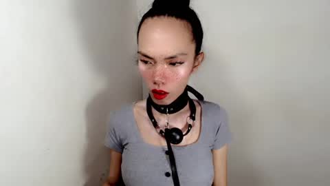 Snapshot of naughtypetiteangel chatting on October 27, 9:20 am naughtypetiteangel online show from October 27, 9:20 am