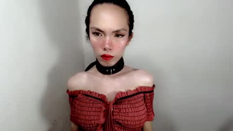 Snapshot of naughtypetiteangel chatting on October 16, 12:32 am naughtypetiteangel online show from October 16, 12:32 am