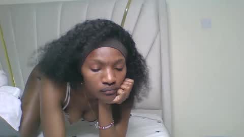 Snapshot of naughtyruby12 chatting on October 10, 7:14 am shyreen online show from October 10, 7:14 am