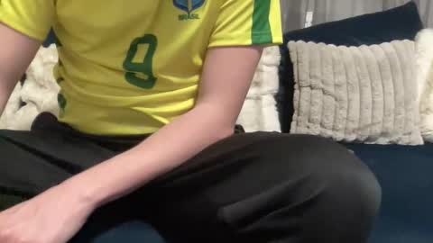 naughtysecretsde online show from March 31, 9:15 pm