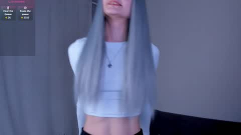 Kira online show from April 3, 6:26 pm