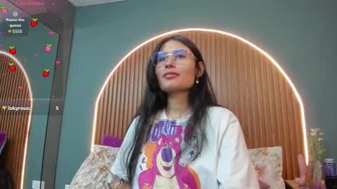 Naye  online show from September 19, 3:54 am