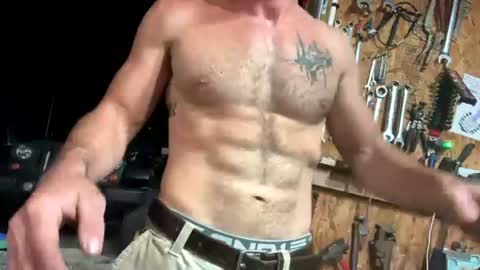 nbertram513 online show from June 15, 2:47 am