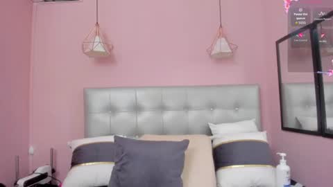 neferet_opal online show from July 10, 12:37 am