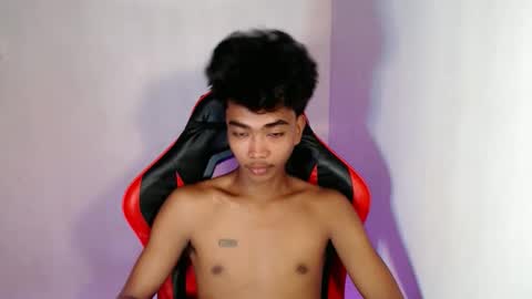 Snapshot of neil_asian69 chatting on October 16, 4:12 am neil_asian69 online show from October 16, 4:12 am