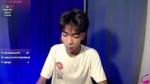 neil_asian69 online show from February 7, 11:13 am