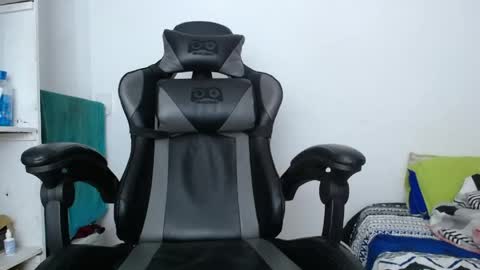 neitan___ online show from April 27, 12:52 am