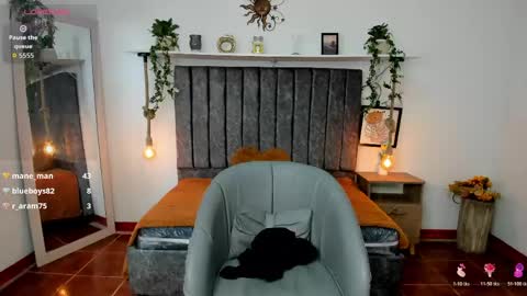 nenitaa_ online show from May 7, 12:23 pm