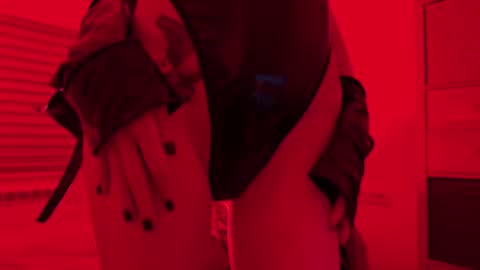 Snapshot of neondemon_ chatting on December 28, 2:54 am maeve online show from December 28, 2:54 am