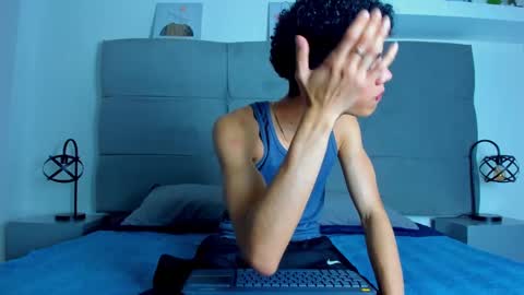  NeoRaptis  jhonatan  online show from February 25, 9:15 pm