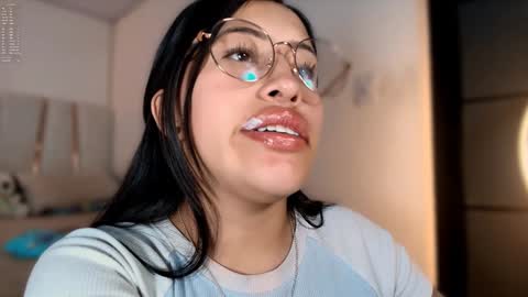 Helena    Every Friday new video for my fan club loves  online show from January 20, 8:40 pm