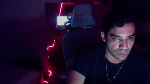 Snapshot of nessgoldendickboy2899 chatting on October 19, 12:32 pm nessgoldendickboy2899 online show from October 19, 12:32 pm