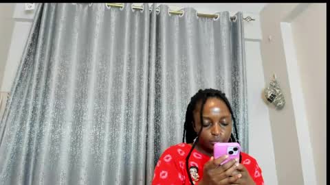 netfux_and_chill online show from May 16, 4:42 am