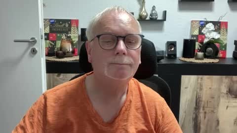 Snapshot of nettermann1968 chatting on October 22, 12:40 pm nettermann1968 online show from October 22, 12:40 pm